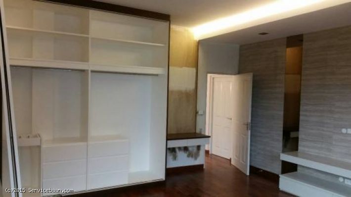 ขายบ้านเดี่ยว Casa Legend เกษตร นวมินทร์ ซอยรามอินทรา 14 (ซอยมัยลาภ)บ้านสวย Style Modern Contemporary ภายนอกโดดเด่นด้วยเส้นลายในแนวตั้ง ทำให้บ้านดูสูงสง่า กระจกบานให