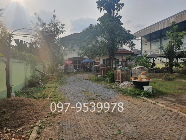 บ้านเดี่ยว 400 ตรว.  20 ล้านบาท  ซอยเลี่ยงเมืองนนทบุรี 11  จ.นนทบุรี  ใกล้เซ็นทรัลพลาซา รัตนาธิเบศร์ , รถไฟฟ้า MRTสถานีนนทบุรี