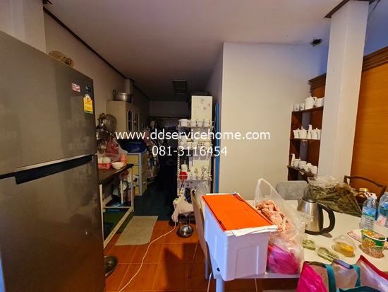 หมู่บ้านเพชรประกาย บ้านเดี่ยว ชั้นเดียว 60 ตร.ว. ราคา 1.7 ล้าน  ใกล้ถนนลำลูกกา ถนนพหลโยธิน ถนนรังสิต-นครนายก ใกล้สถานีรถไฟฟ้าสายสีทอง 